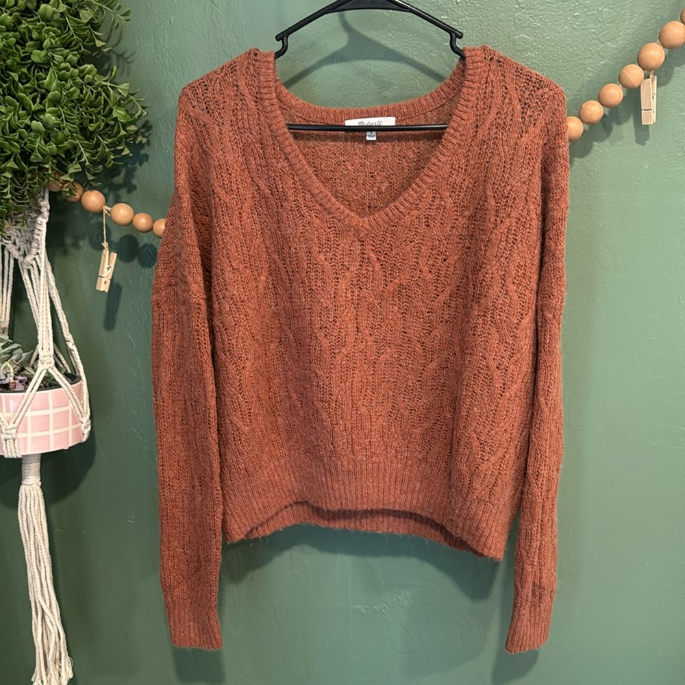 Madewell Rust V-Neck sweater size large